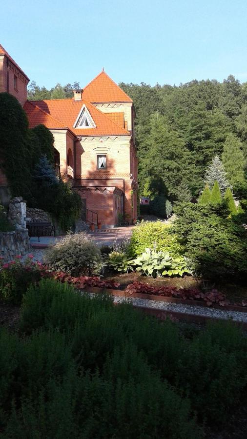 Villa Zamek Ostrowski à Chojnik Extérieur photo
