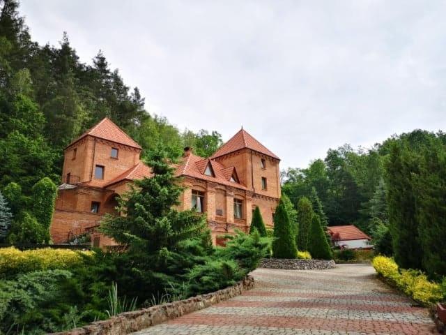 Villa Zamek Ostrowski à Chojnik Extérieur photo
