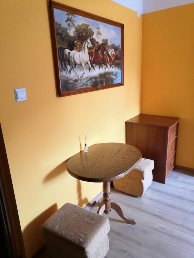 Villa Zamek Ostrowski à Chojnik Extérieur photo